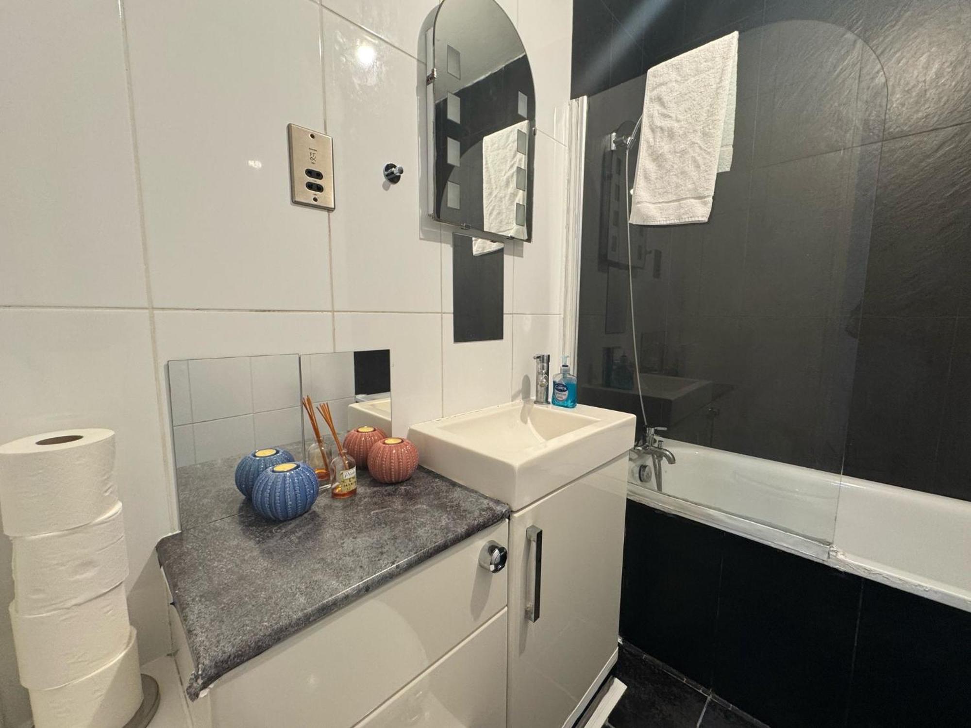 Comfortable - Cosy - Budget Studios In City Center Londra Dış mekan fotoğraf